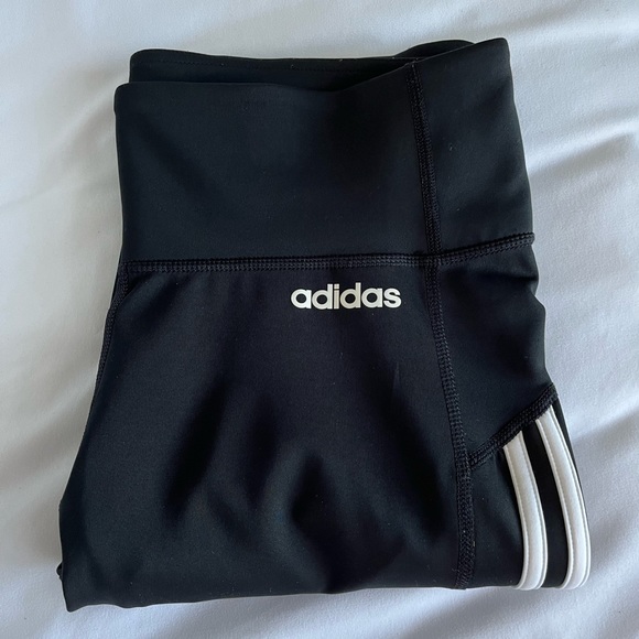 Woman’s Adidas workout leggings - Picture 5 of 5